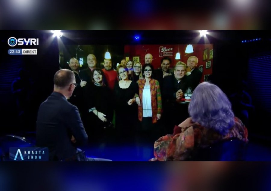 Jeta nëpërmjet fotove/ Rita Gjeka rrëfen për pasionin, kujtimet dhe puthjen e parë në film