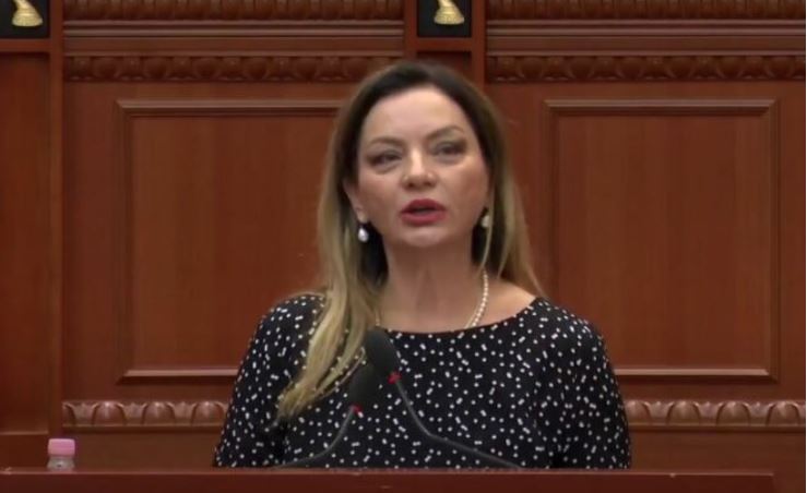 “Ju urdhërojnë bandat”/ Vokshi denoncon në Kuvend: Shqipëria përmendet në çdo raport ndërkombëtar për lidhje me krimin