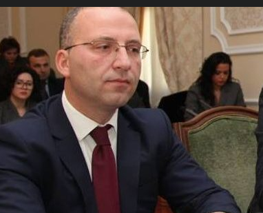 Juristi i njohur Bledi Dervishi: 150 mijë çështje të vonuara prej 2017. Për kë e bëmë reformën? Për Komisionin Evropian apo për qytetarët tanë?