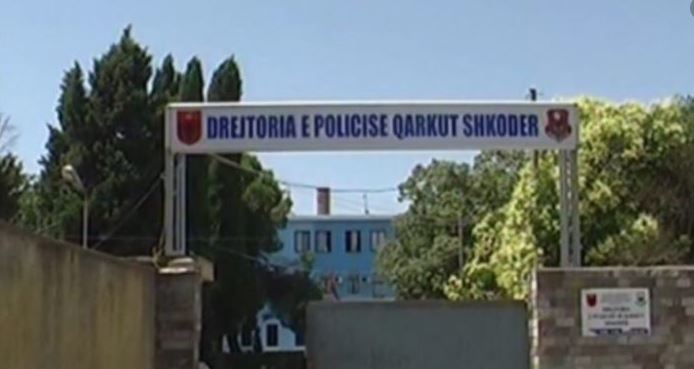 Kapet me dy kallashë në automjet, arrestohet 19-vjeçari në Shkodër (Emri)