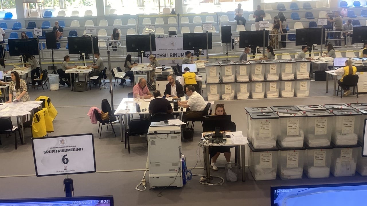 Kavaja “zhgënjeu” Metën, rinumërimi i votave rrëzoi pretendimet e aleatit të Berishës për parregullsi
