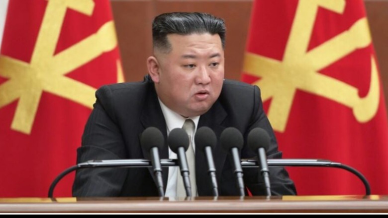 Kim zotohet për “mbështetje pa kushte” të luftës së Rusisë në Ukrainë