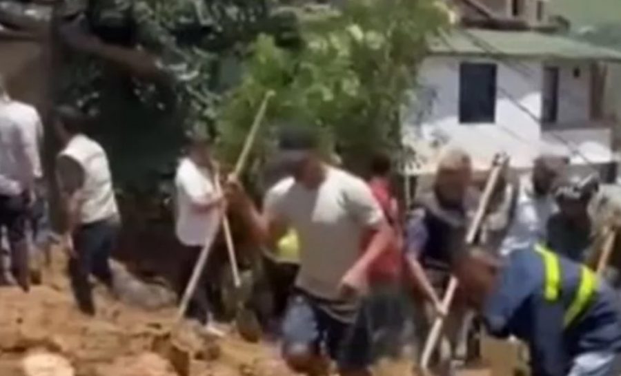 Kolumbi/ Rrëshqitje dheu në Bello, humbin jetën 8 persona