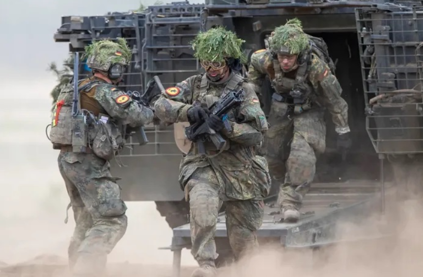 Kroacia do të rikthejë shërbimin e detyrueshëm ushtarak, paga do të jetë 1100 euro në muaj