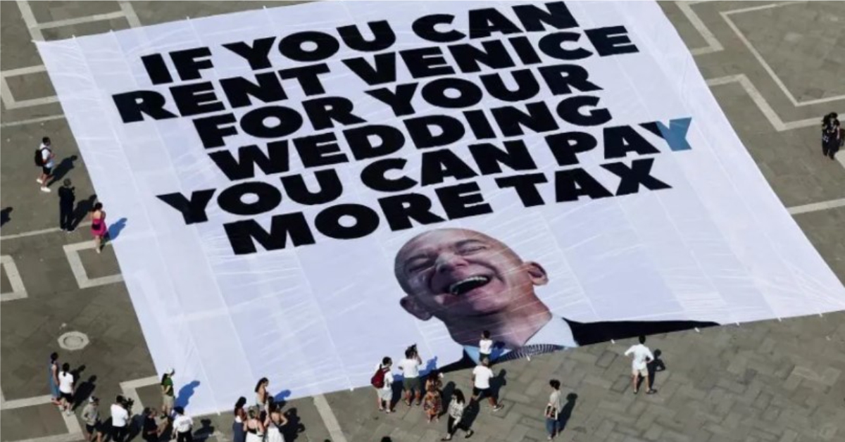 “Larguam njërin nga njerëzit më të fuqishëm në botë”, Jeff Bezos ndryshon vendin e dasmës, protestuesit në Venecia: Fitore e madhe!