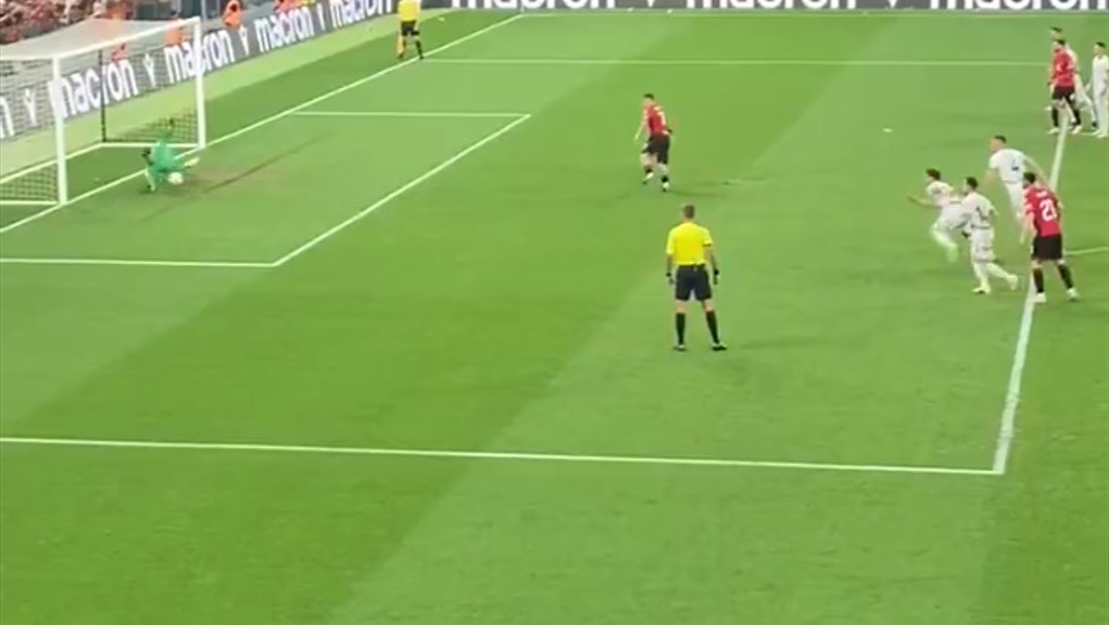 LIVE, Shqipëri-Serbi/ Hysaj bën rolin e Brojës në krahë dhe fiton penallti, Manaj nuk e ka fatin me vete nga 11 metrat (VIDEO)