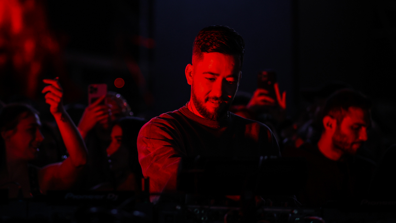 Mahmut Orhan sjell një eksperiencë unike me Curious X