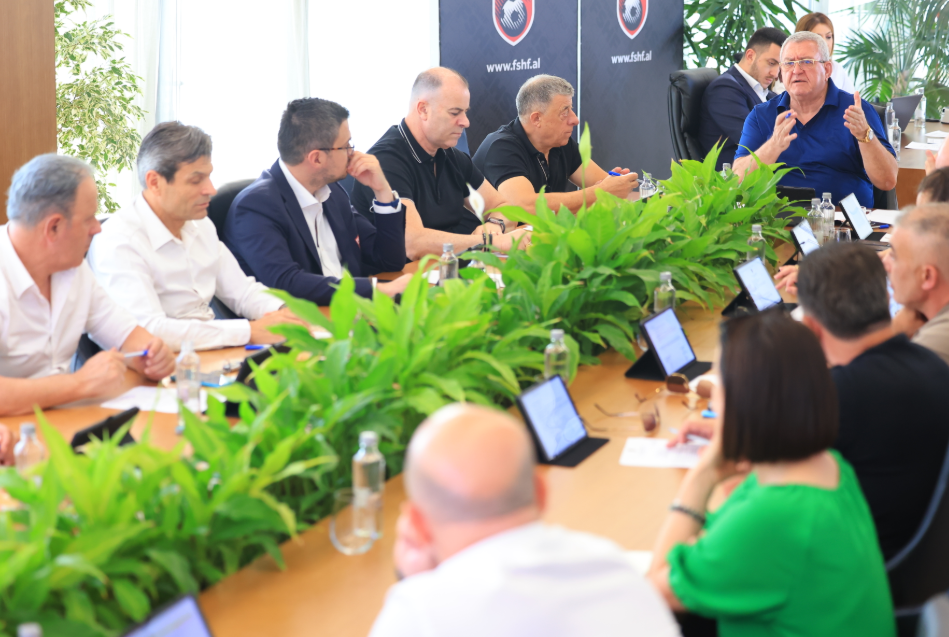 Mblidhet Komiteti Ekzekutiv i FSHF, miratohet ndërtimi i dy fushave të reja në Durrës