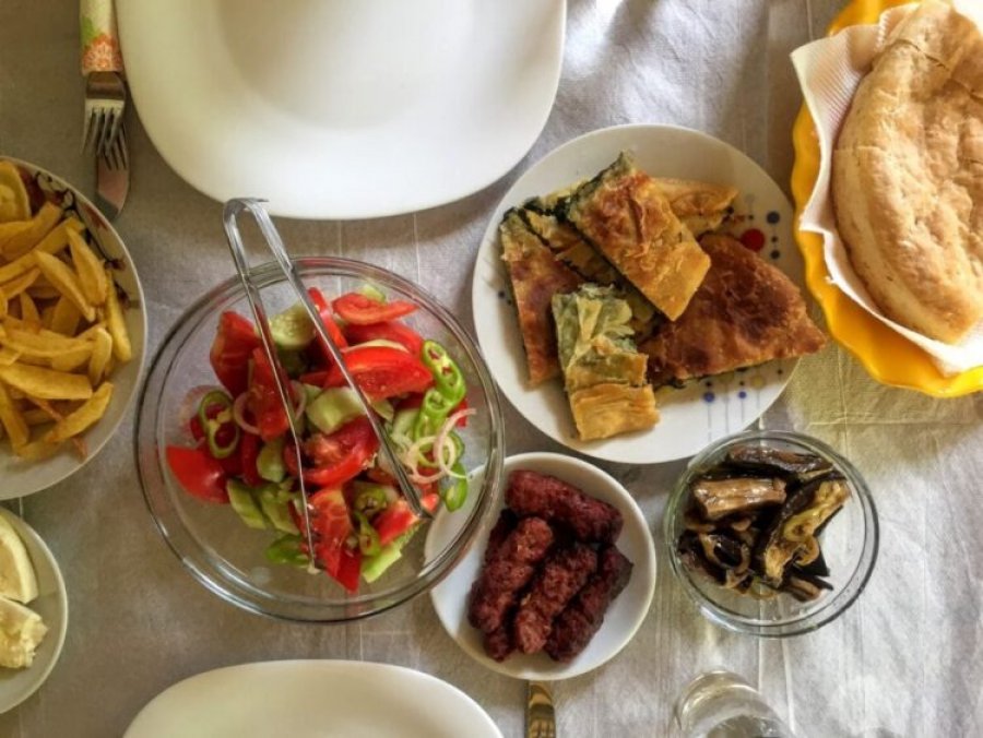 Më të shtrenjtët në rajon! Sa kushton një vakt në restorantet shqiptare?
