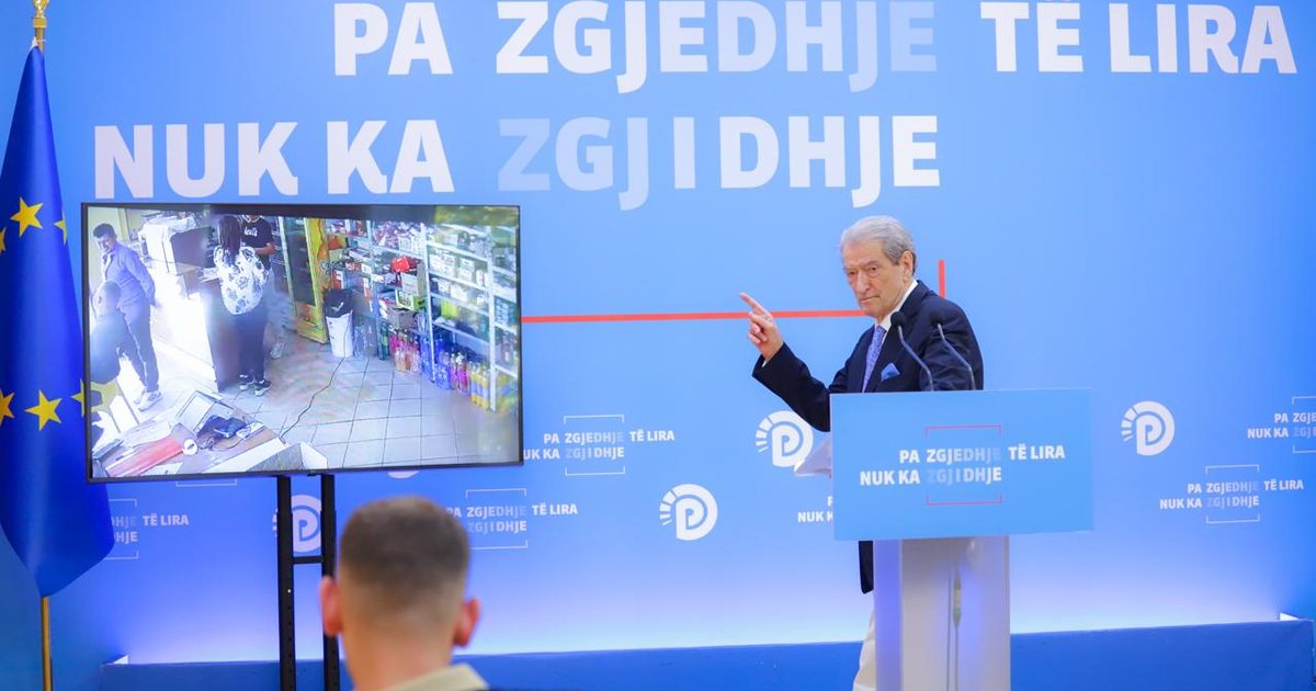 ME VIDEO: Po votohet në një kafe, Berisha: Ja treni bullgar!