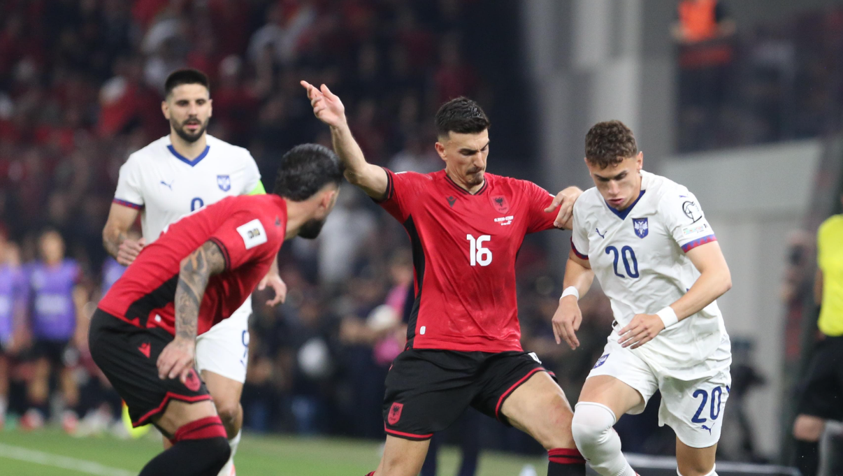 Mediat serbe në delir: Terror në Tiranë, lojtarët tanë mezi dolën gjallë