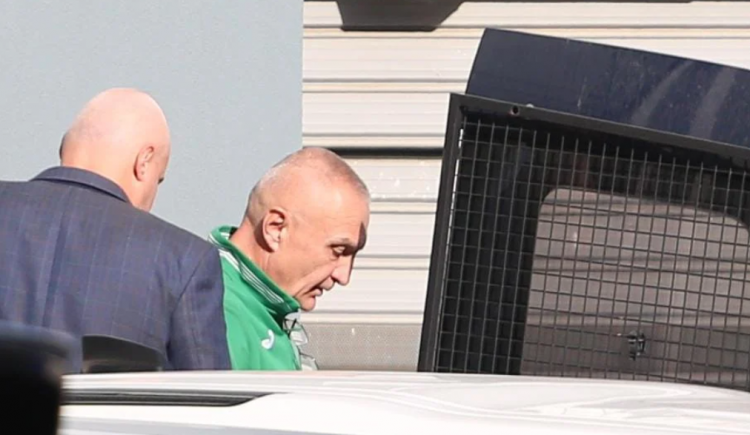 Meta, detaje nga jeta pas hekurave