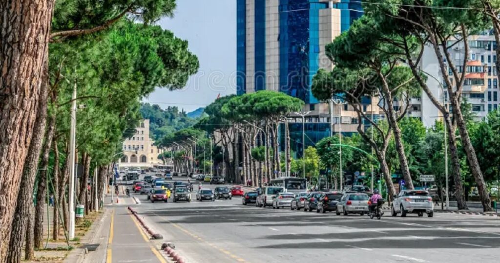 Ministeriali i Evropës Juglindore/Ja rrugët që do bllokohen në Tiranë ditën e hënë