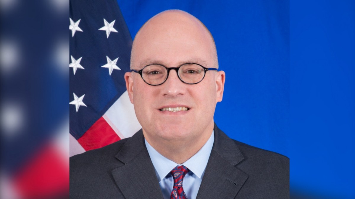 Moore: Prishtina të fokusohet në njohjet nga NATO dhe BE, jo në Afrikë e Azi