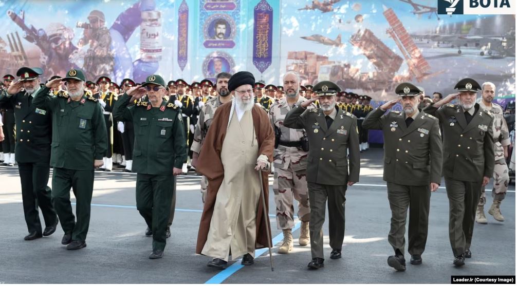 Mungesa e udhëheqësit suprem, ajatollah Ali Khamenei, u fsheh për të mbijetuar