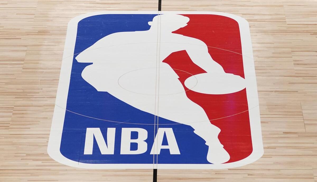 NBA zyrtarizon lëvizjet e para në merkato, ja zgjedhjet e raundit të parë në “draft”
