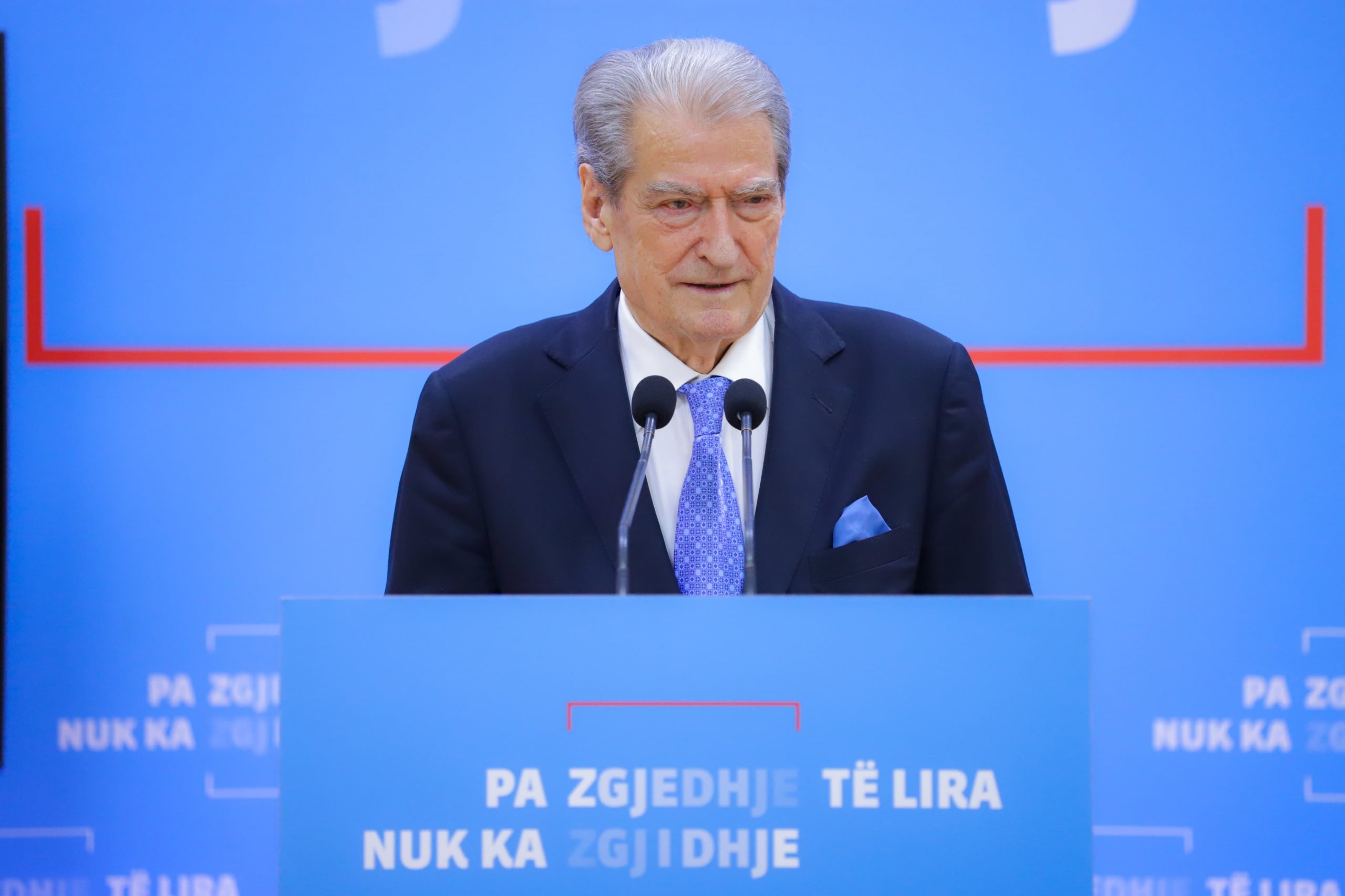 Ndryshim i rezultatit pas rinumërimit të kutive të votimit? Berisha: Procesi…