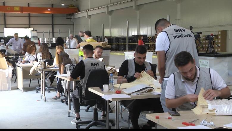 Nis sot procesi i rinumërit të kutive të Fierit, do të hapen 587 qendra votimi