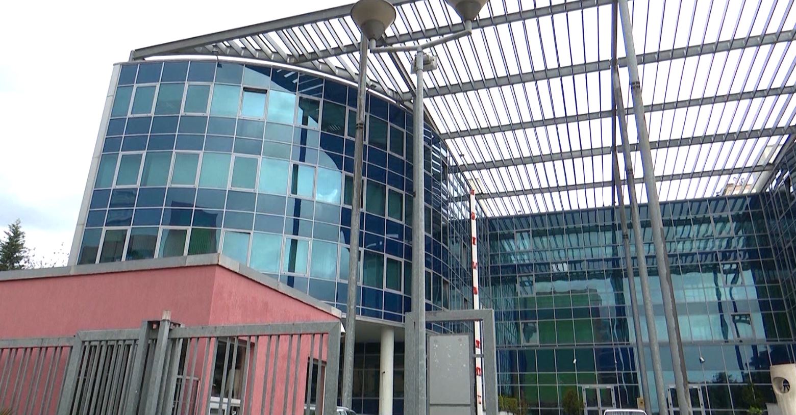 Nuk u formua trupa gjykuese, shtyhet seanca për “5D”-në