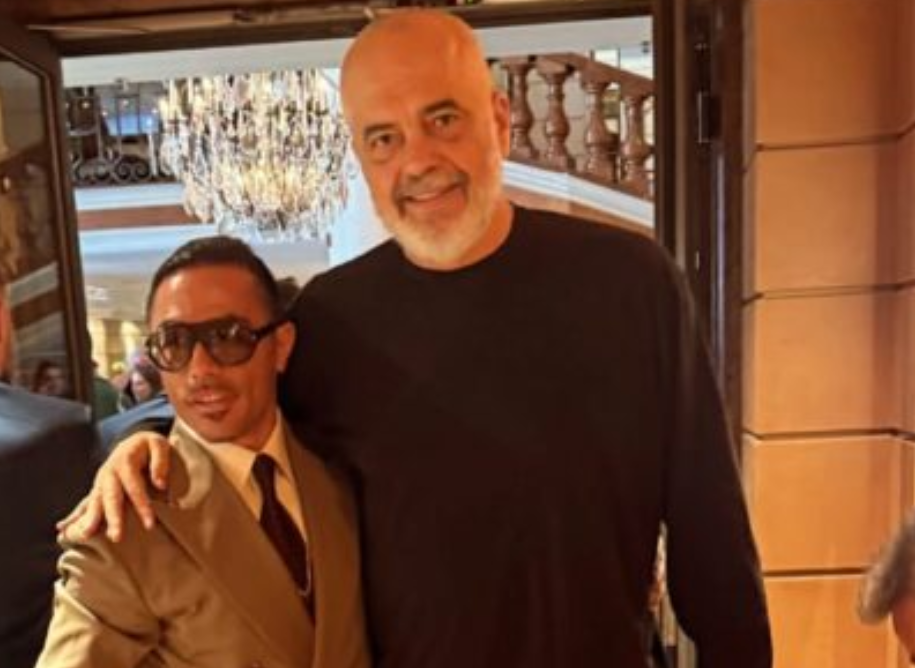 Nusret publikon foton me Ramën në finalen e Champions League: Më shumë se një mbret!