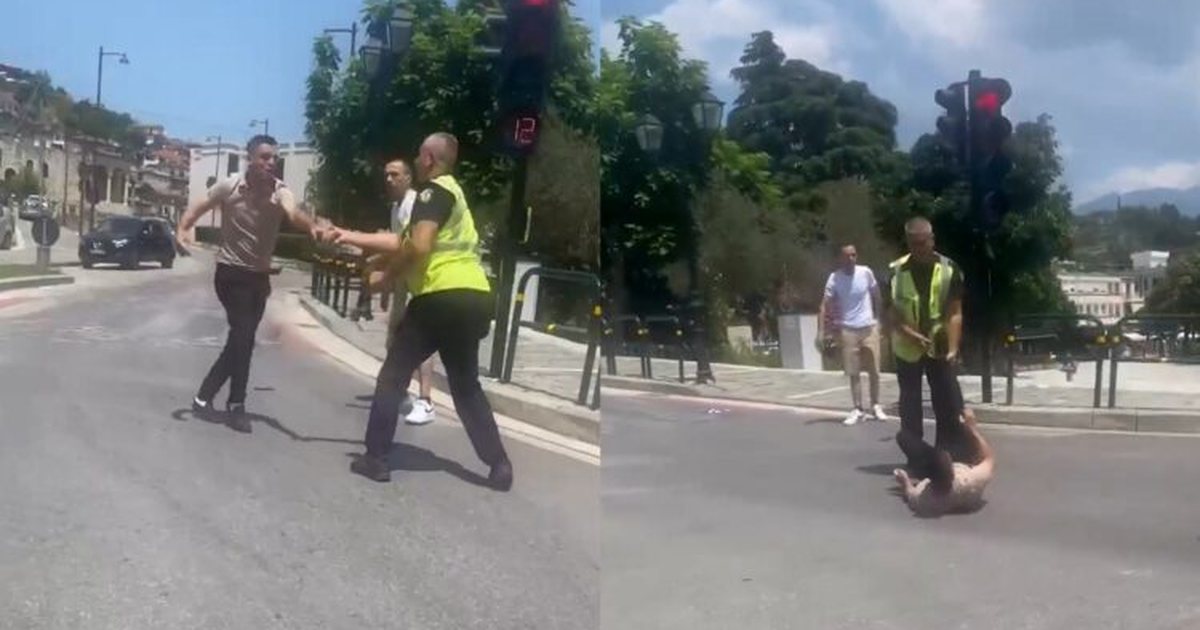 PAMJET- Sherr në mes të rrugës, Polici i Bashkisë qëllon me grusht dhe hedh në tokë qytetarin