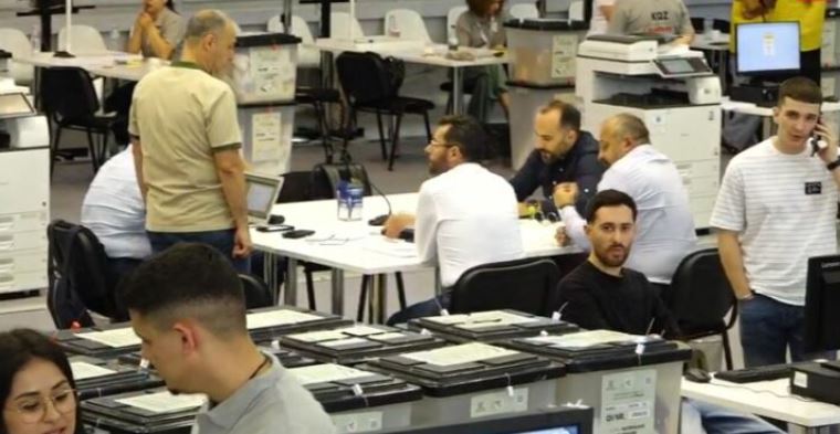 Parregullsi të pretenduara më 11 maj/ Rinumërimi i 1282 kutive të votimit nis sot në Tiranë