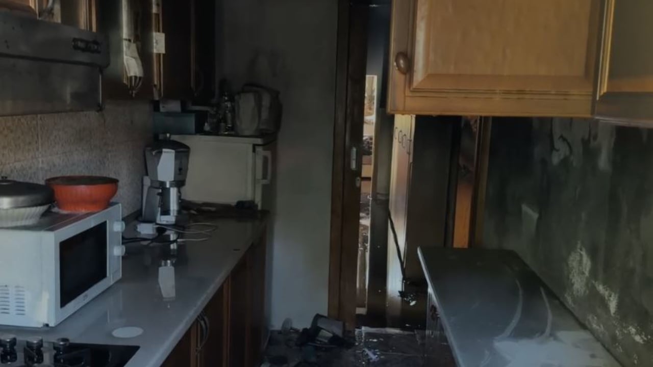 Përfshihet nga flakët banesa në Lezhë, shkrumbohen orenditë shtëpiake