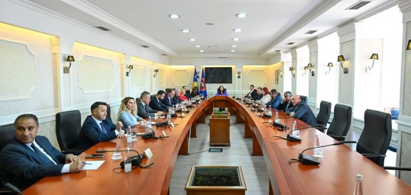 Përfundon takimi i partive politike me Osmanin, zbardhen datat e propozuara për zgjedhjet lokale në Kosovë
