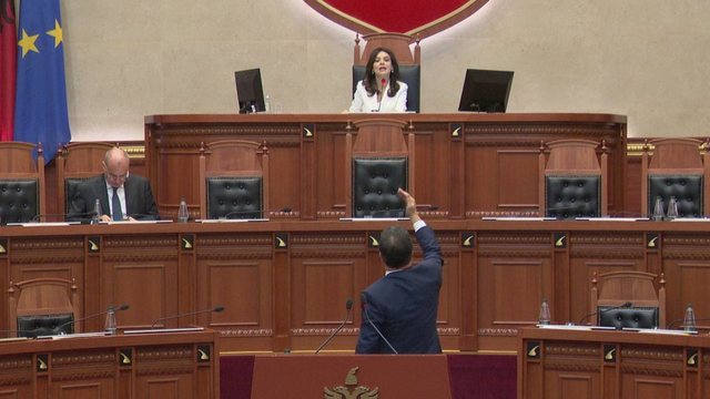 Përplasje me Spiropalin në Kuvend! Flamur Noka përjashtohet nga seanca
