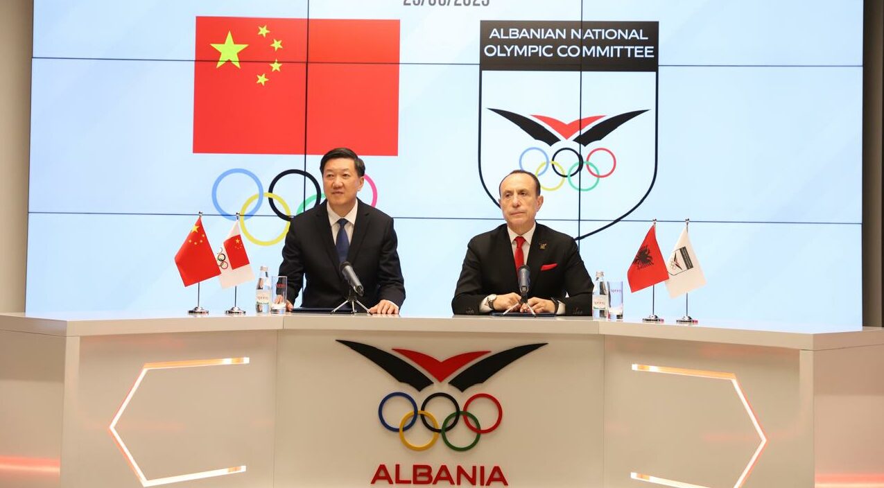 Presidenti i Komitetit Olimpik Kinez vizitë zyrtare dy ditore në Tiranë, firmoset memorandumi i bashkëpunimit