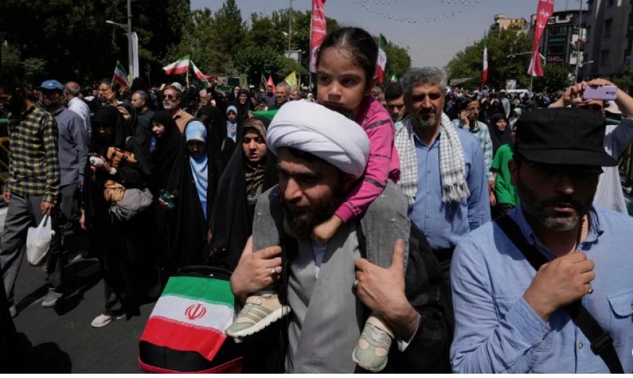 Pse iranianët nuk po ngrihen ende në kryengritje