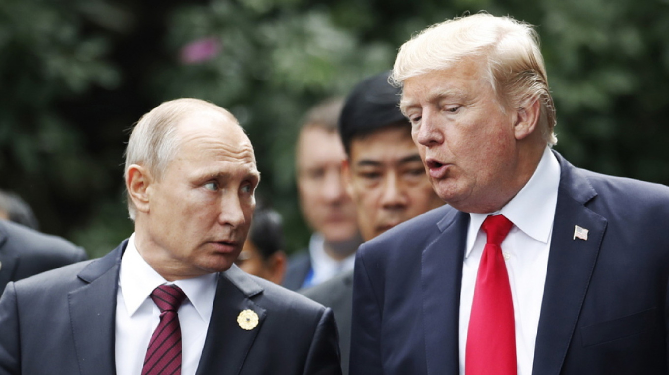 Putin dhe Trump bisedë telefonike për tensionet mes Iranit dhe Izraelit