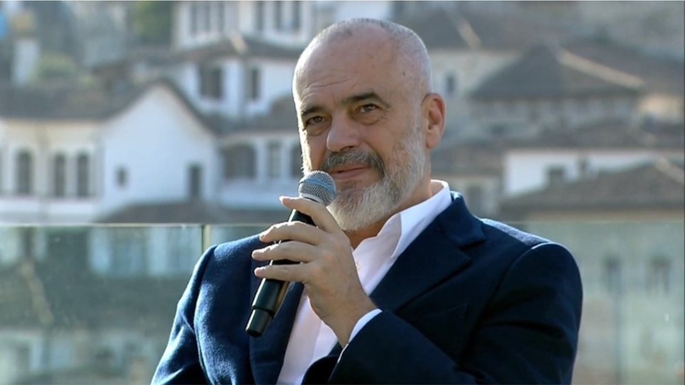 Rama ndan videon: Kalaja e Beratit, kurora që ruan shpirtin dhe historinë e qytetit