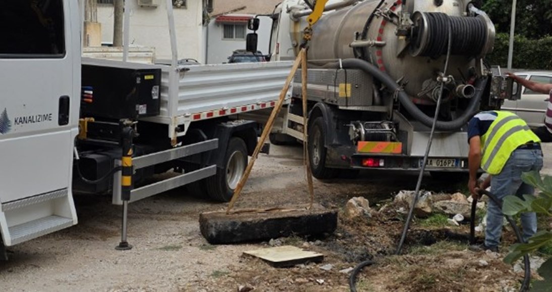 Reagim i menjëhershëm pas publikimit në Saranda Web: UK Sarandë ndërhyn për problemin e ujërave të zeza