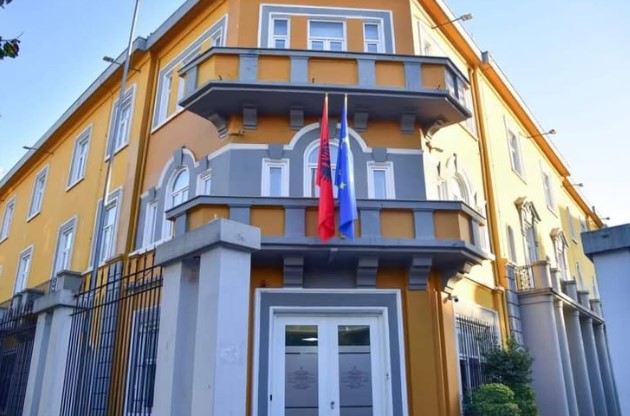 Reagon MAS: Publikimi i tezës së Matematikës nuk cenon procesin