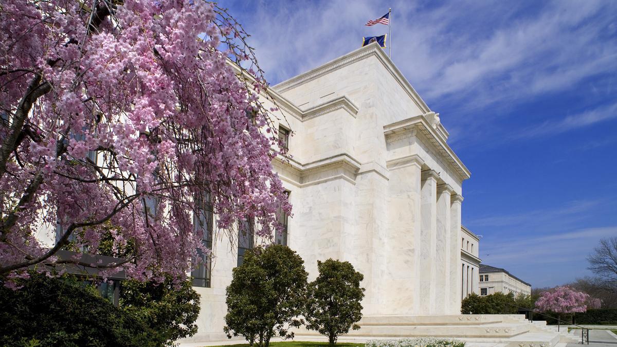 Rezerva Federale do të mbajë normat e interesit të pandryshuara deri në shtator