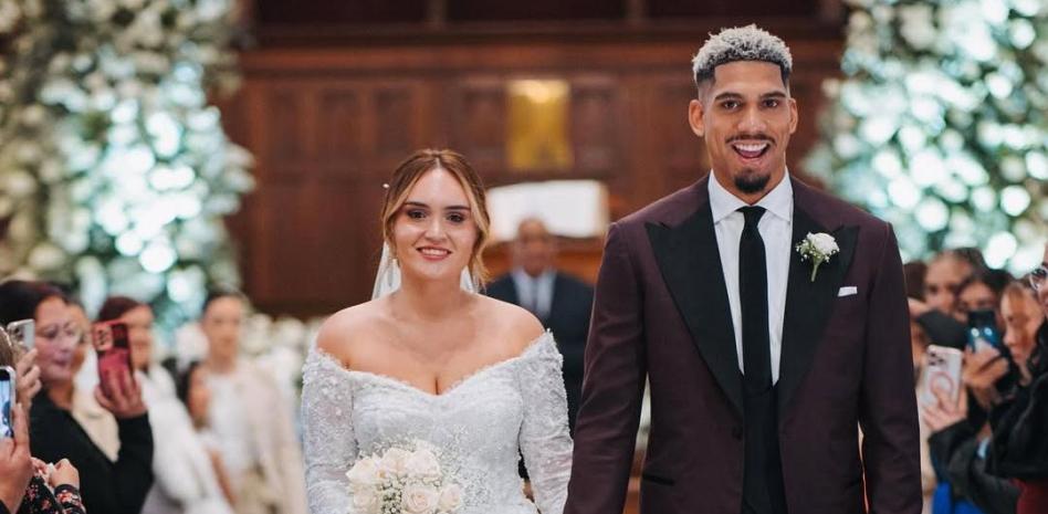 Ronald Araujo martohet në vendlindje, ceremoni emocionuese me partneren e tij të jetës (fotot)