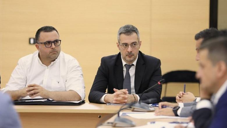 “Rrjet i ri për furnizim me energji, 880 punonjës”/ Drejtori i OSSH prezanton planin e masave për sezonin turistik