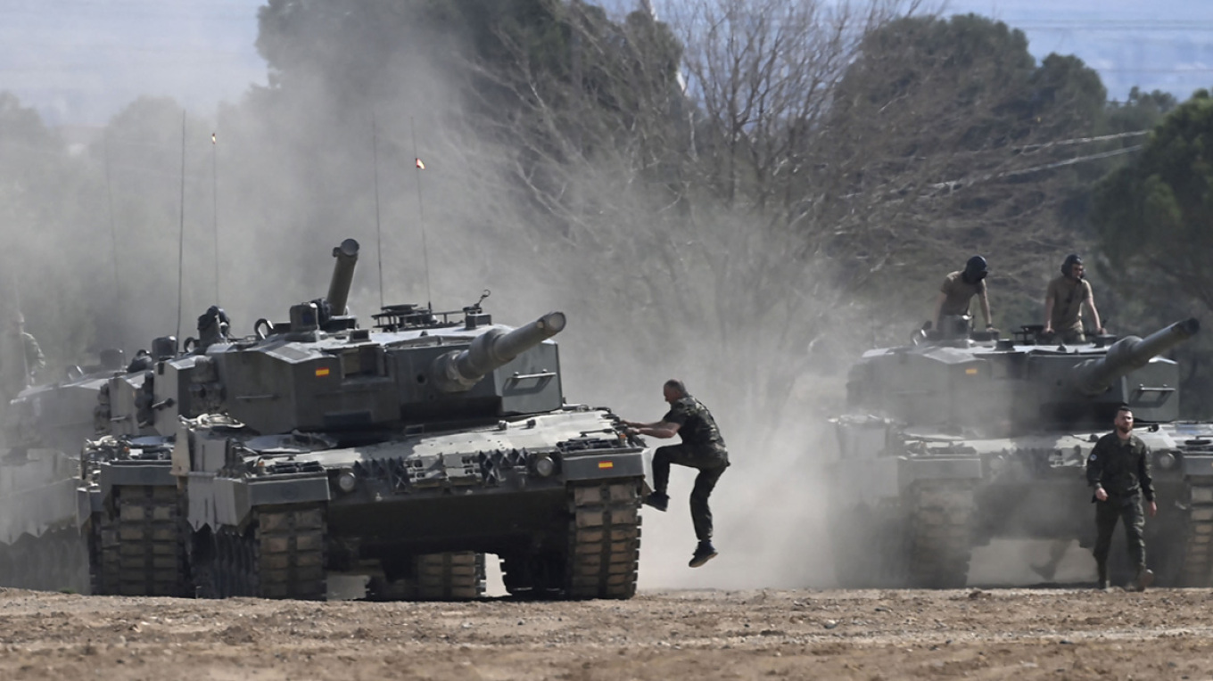 Rusia sulmon Ukrainën me 472 dronë para bisedimeve në Stamboll, 12 ushtarë të vrarë