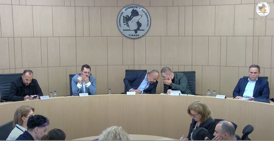 “Rusmali nuk kontrollon shpërthimet e brendshme”, KAS rrëzon kërkesën e PD për përjashtimin e ish-ministrit të Berishës