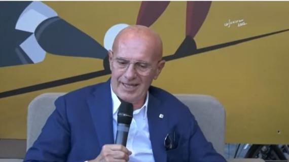 Sacchi paralajmëron Milan-in: “Ky është një bast i rrezikshëm”