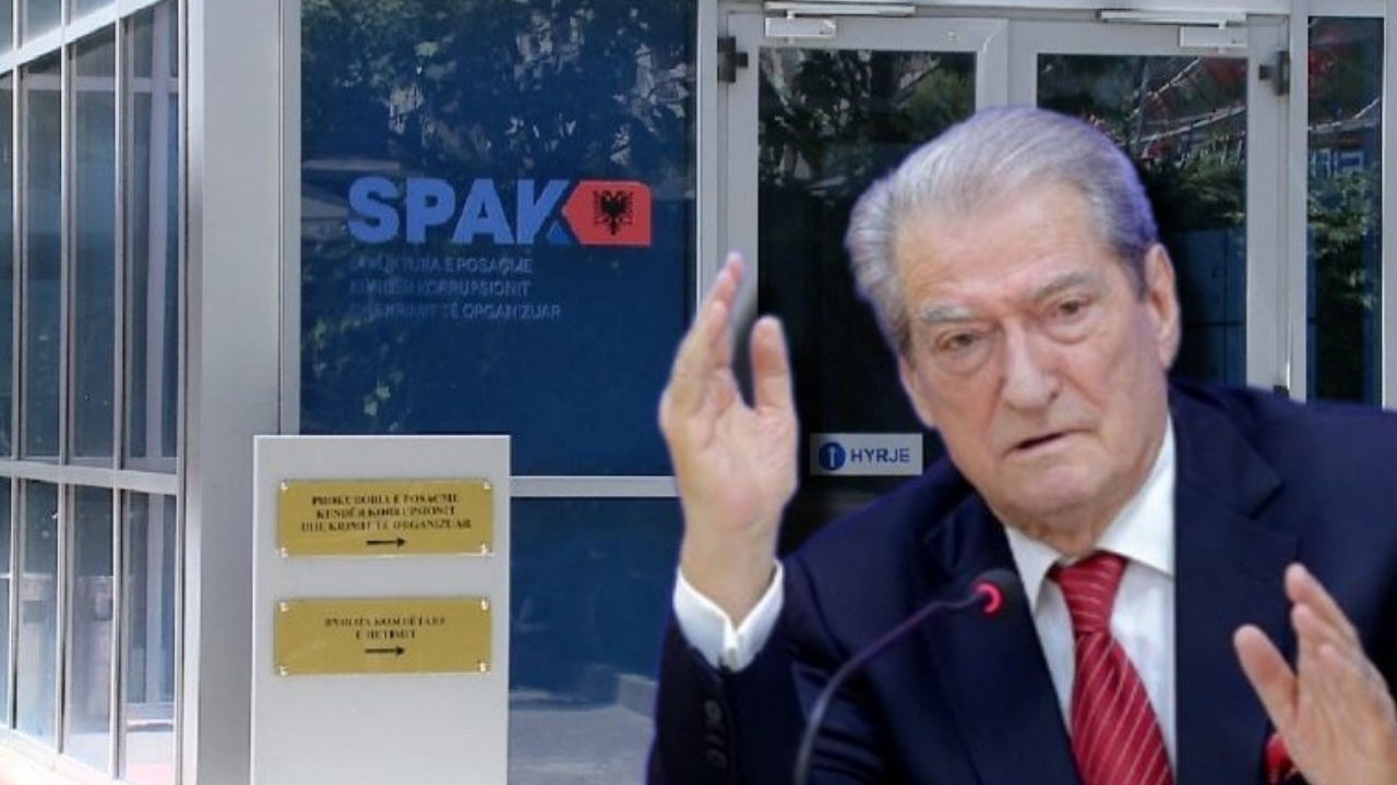 Sali Berisha mbërrin në SPAK, ja çfarë deklaroi para kamerave