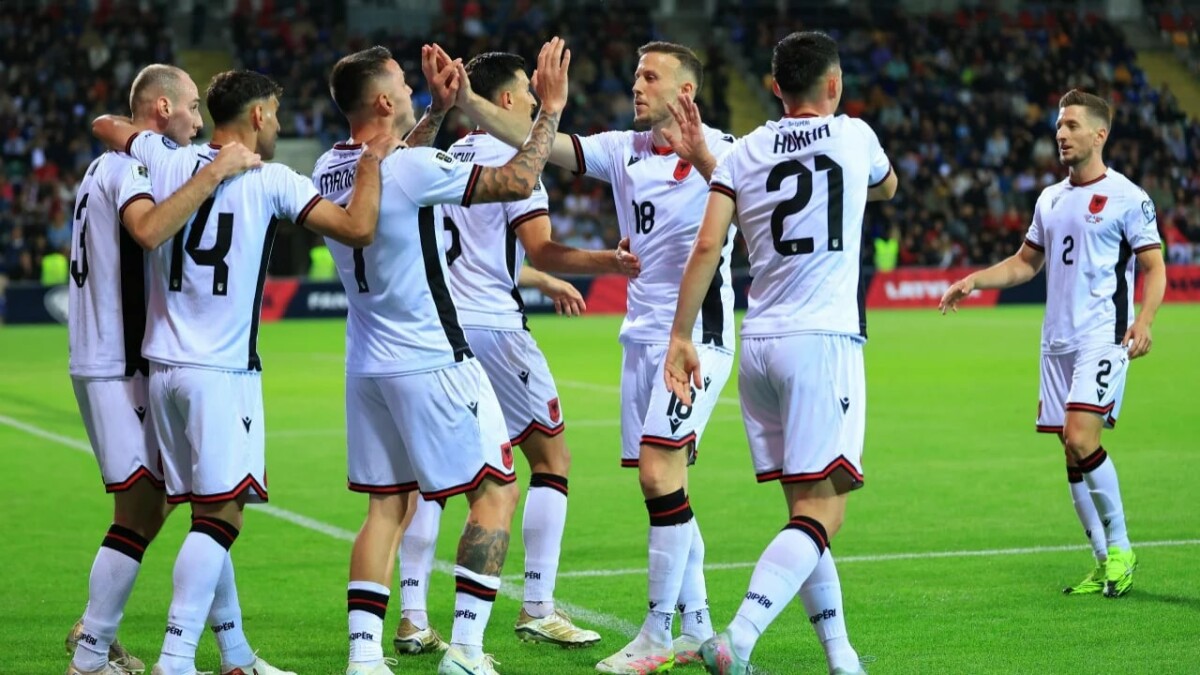 Shqipëria barazim dëshpërues me Letoninë, rruga drejt Botërorit bëhet “malore”