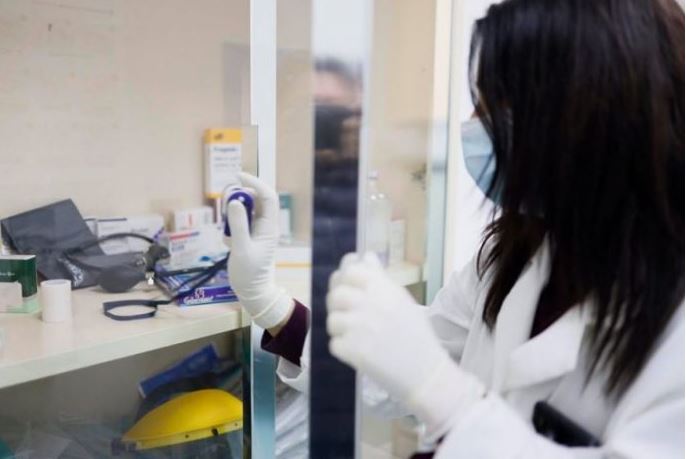 Shtohen paketat e trajtimit të stomës të rimbursueshme nga FSDKSH