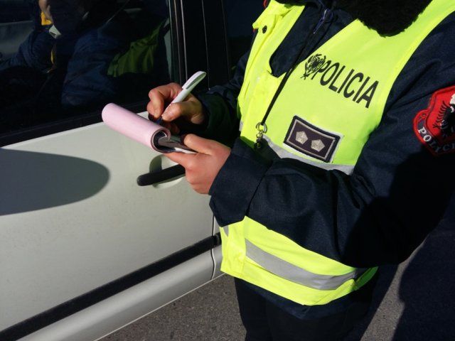 Si u mashtrua me faljen e gjobave të Policisë së Shtetit!