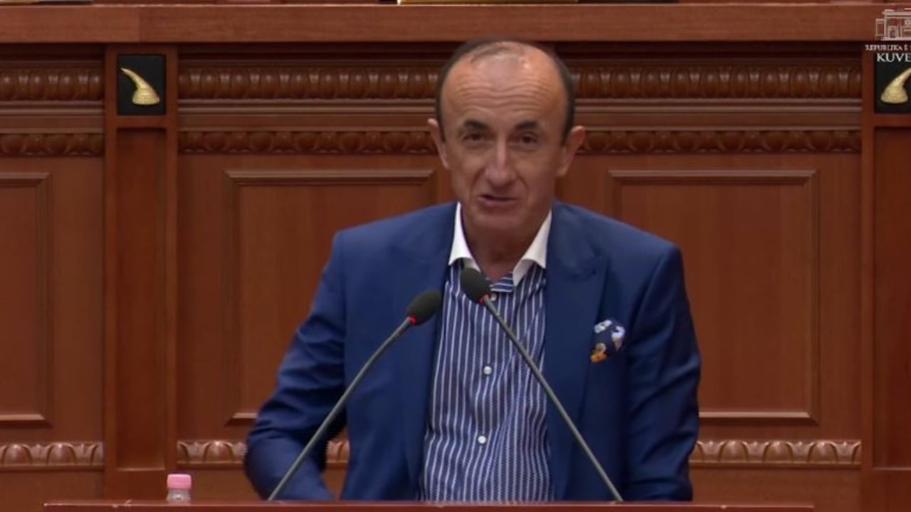 Sula ironizon deputetët e zgjedhur nga 11 maji: Përgatisni një ligj për parlamentarët pensionistë, kanë nevojë të rrinë me nipërit!