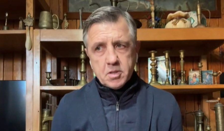 “Sylvinho po mëson zanatin”, ish-kapiteni i Kombëtares: Trajneri po gabon në momente të rëndësishme