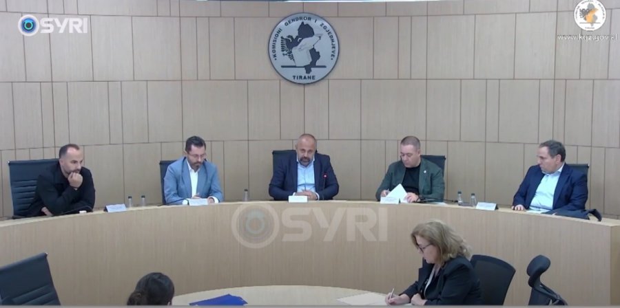 SYRI TV/ PD kërkon përjashtimin e Rusmailit në KAS: Rusmaili, edhe këshilltar i Begajt