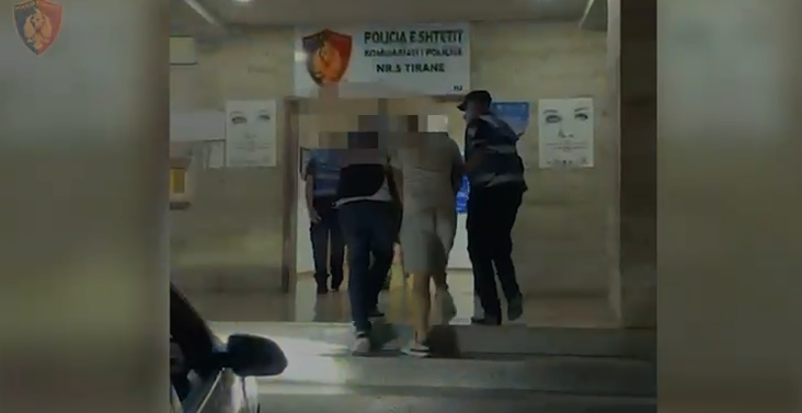 Trafik droge me makina luksoze/ Arrestohen 5 të rinj në Tiranë, mes tyre dy vëllezër