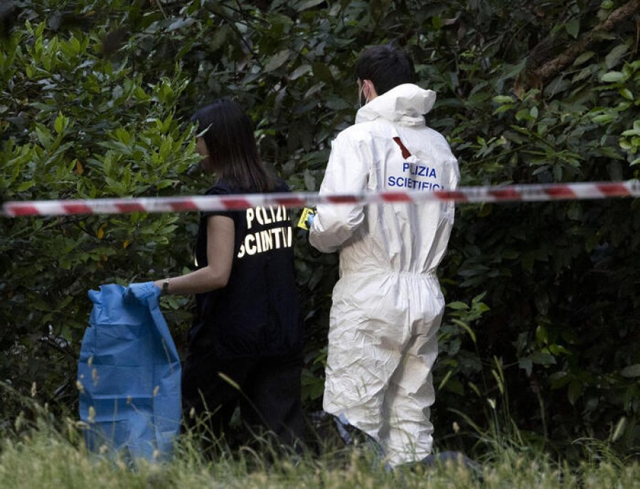 Tragjedi në Romë, gjenden të pajeta në park një grua dhe një foshnje. Fëmija disa muajsh me shenja dhune, dëshmitarët: Na u duk si kukull, u shokuam